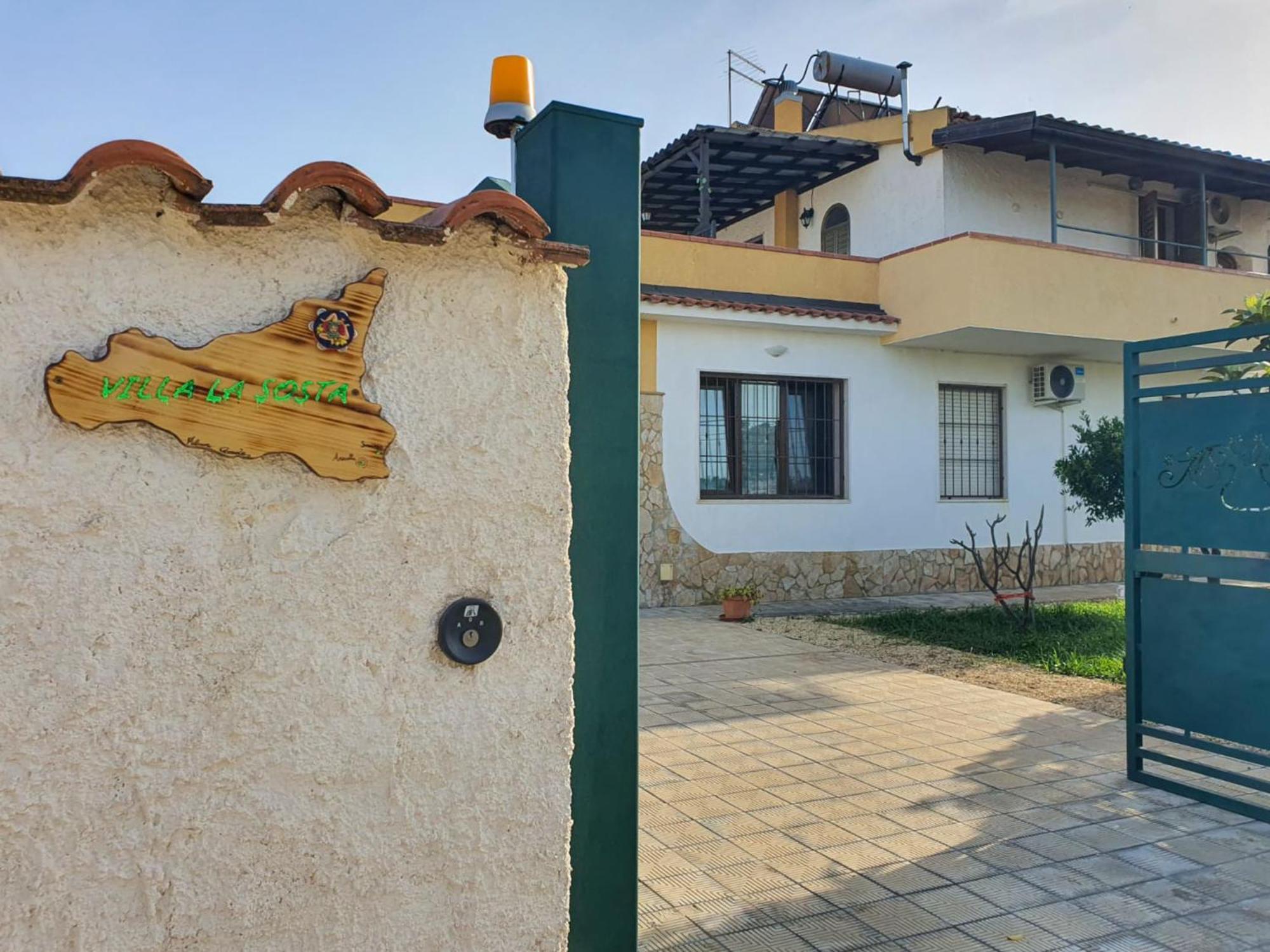 Villa La Sosta - 150M Dal Mare - Patio Privato E Areal Relax Arenella  Εξωτερικό φωτογραφία